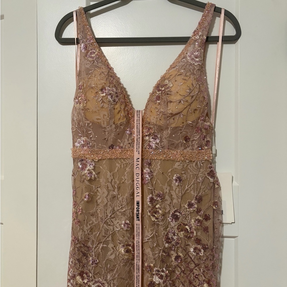 Mac Duggal 67481 Floral Embellished Plunge Gown Size 6 NWT Luxury Formal Dress - Picture 11 of 17